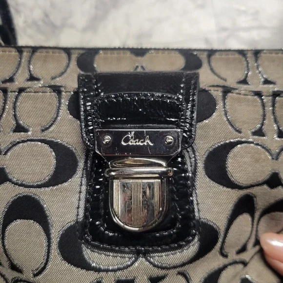 Coach Crossbody Monogram Black Gray Poppy Signature Purse - Picture 9 of 10